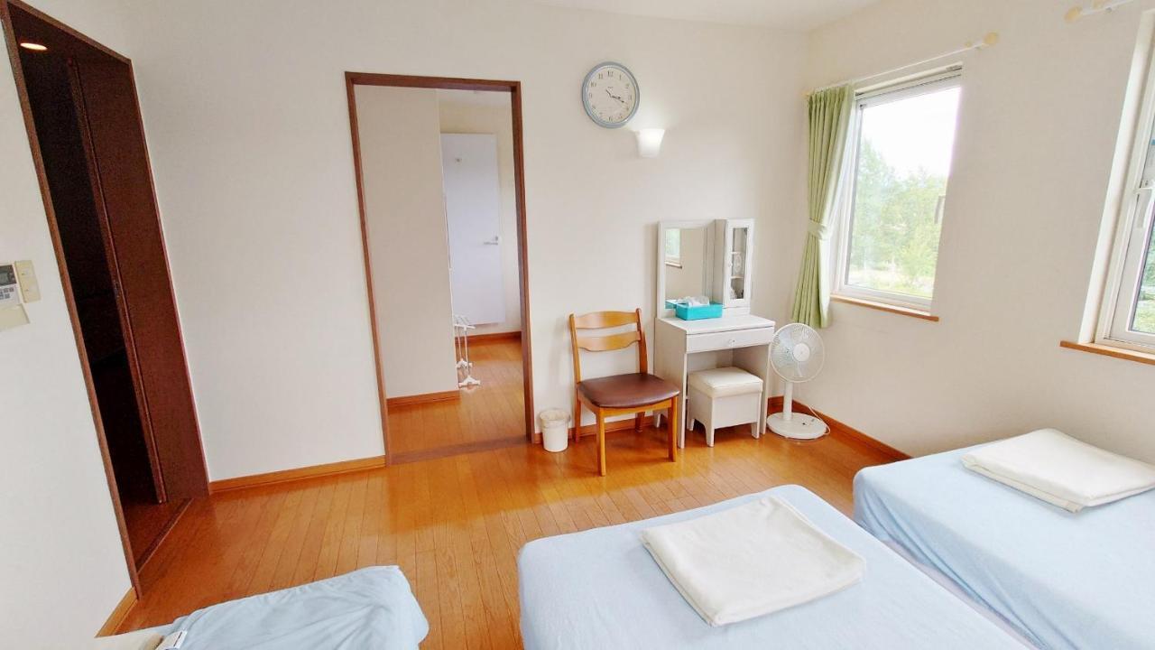 Pension And Restaurant La Collina Nakafurano Kültér fotó